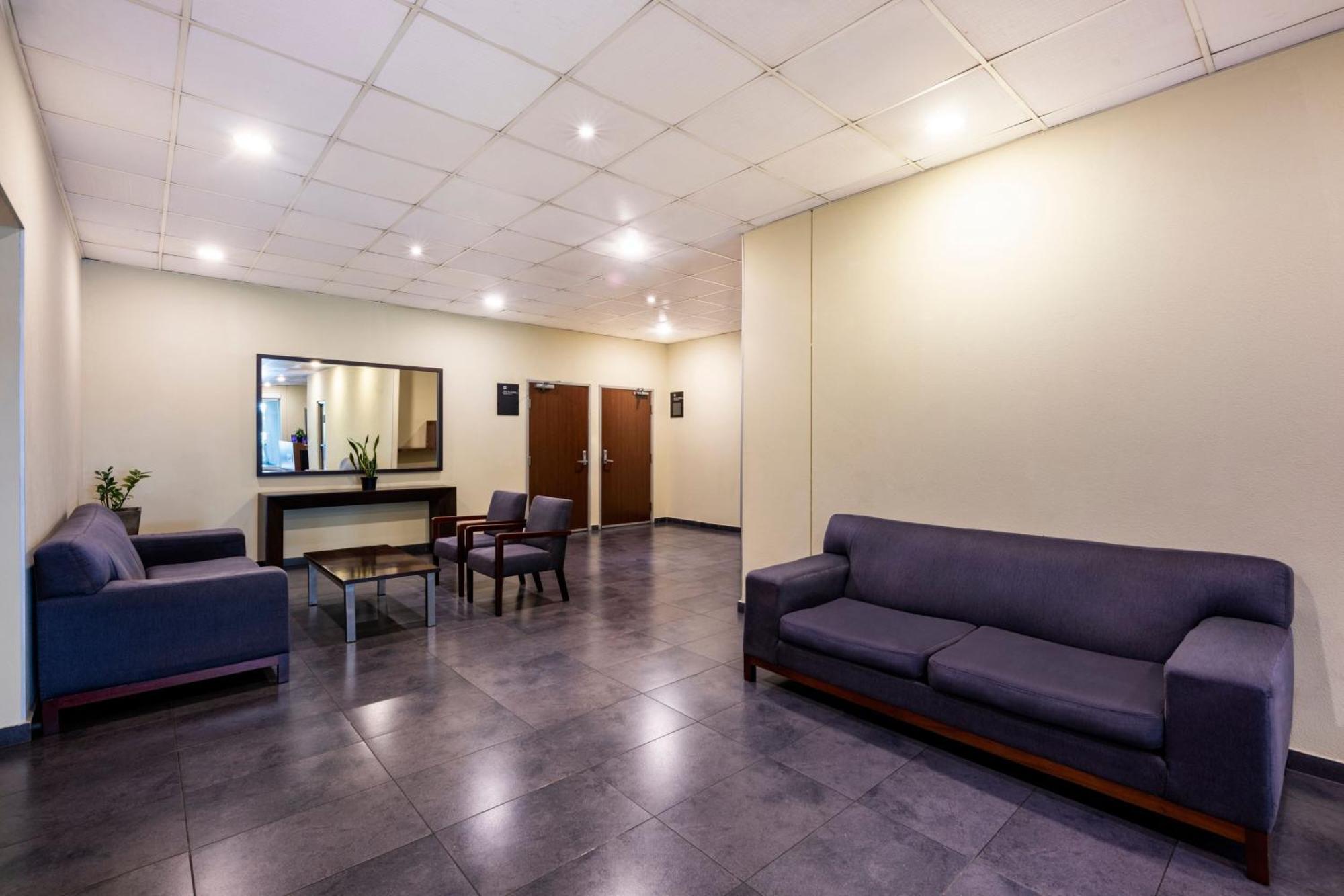 City Express Plus By Marriott Cali Colombia Exterior photo