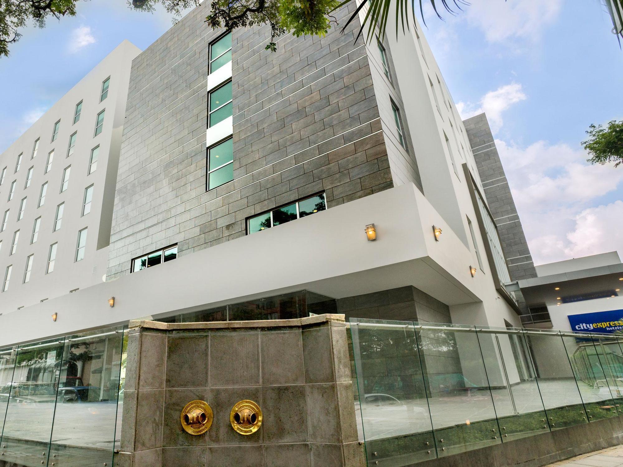 City Express Plus By Marriott Cali Colombia Exterior photo